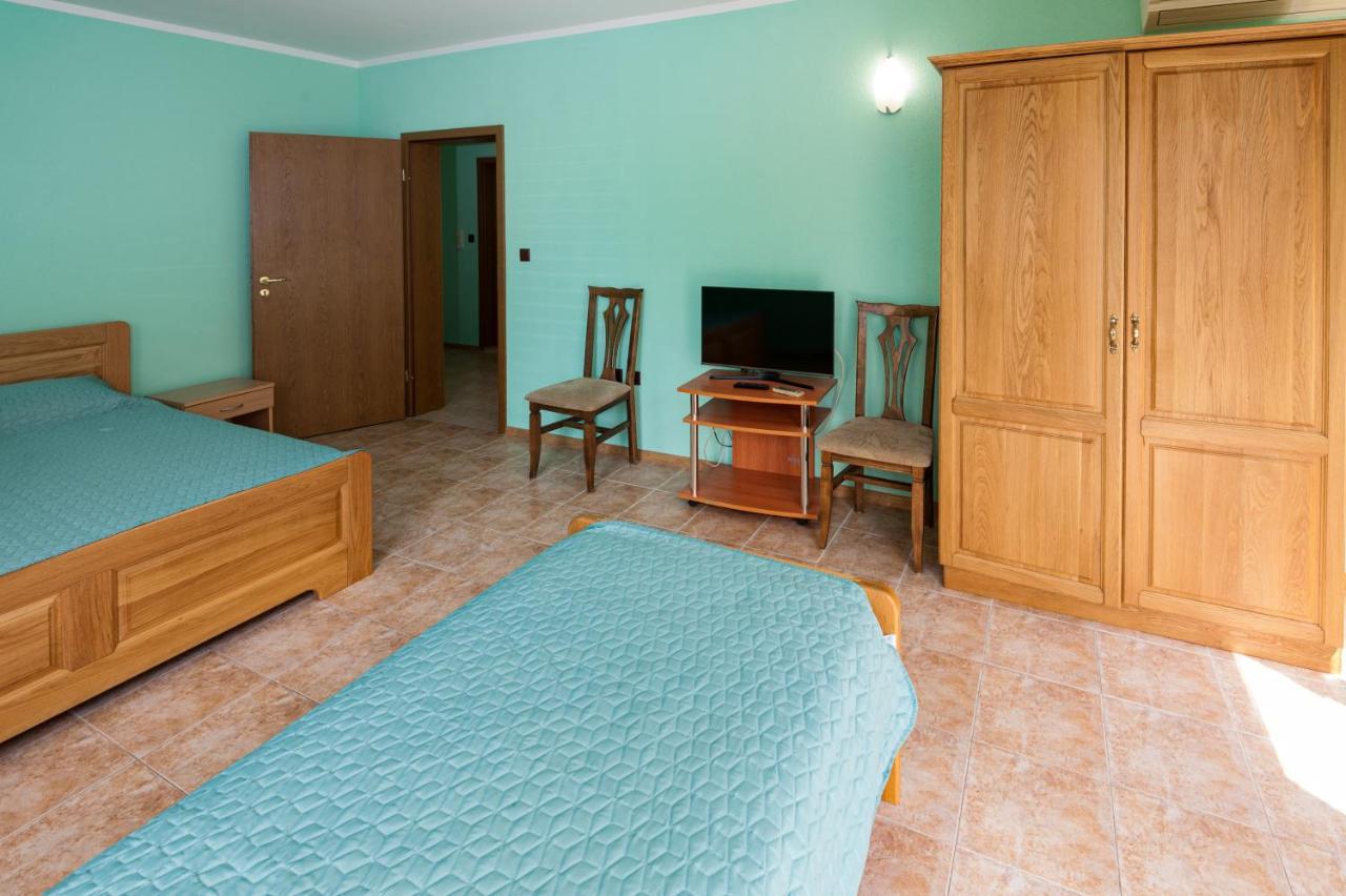 Апартамент Морски Бриз Balchik Ngoại thất bức ảnh