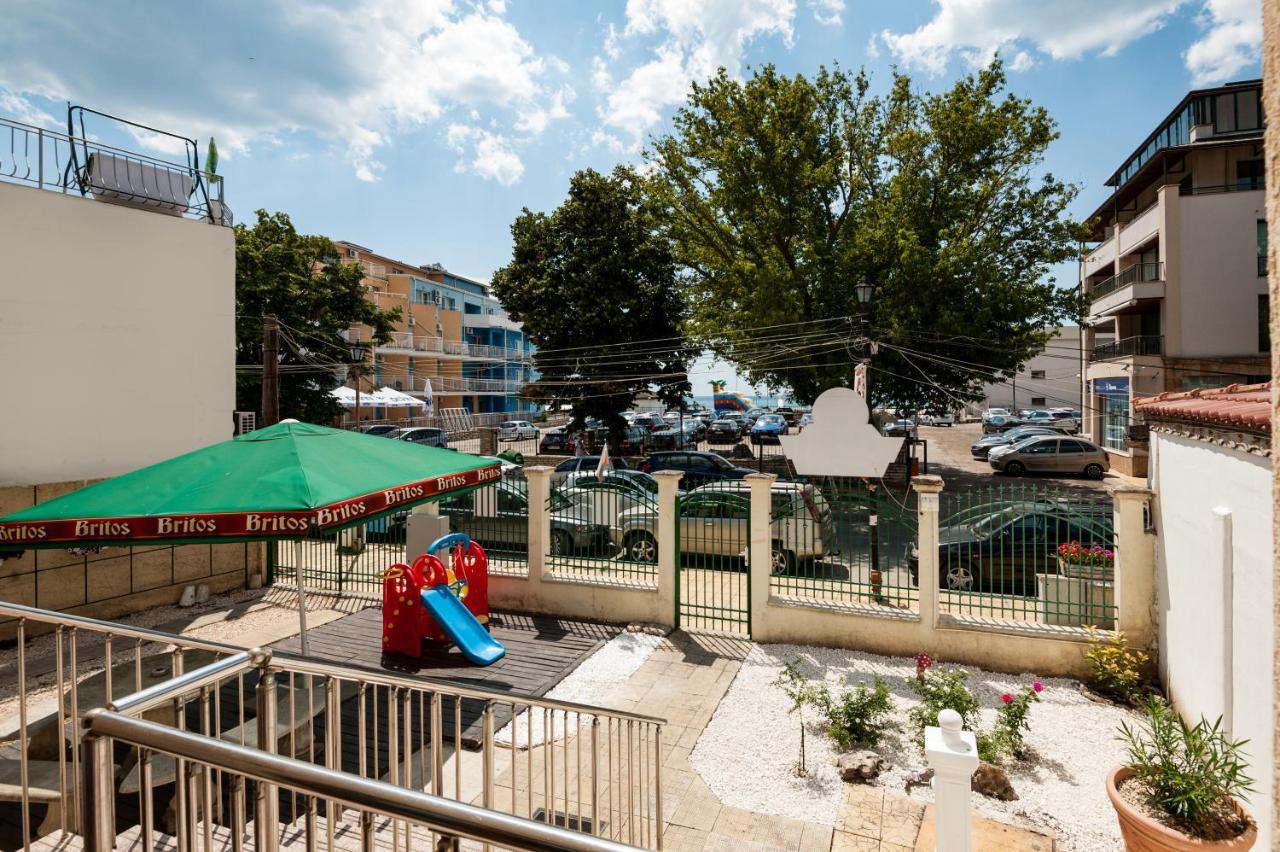 Апартамент Морски Бриз Balchik Ngoại thất bức ảnh
